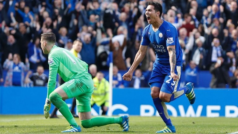 Vardy bị thẻ đỏ ảnh 2 Vardy bi the do anh 2