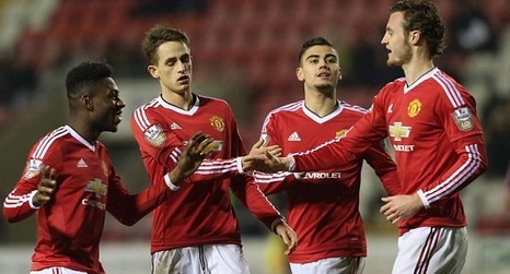 U21 MU vo dich Ngoai hang Anh tre som 2 vong dau hinh anh