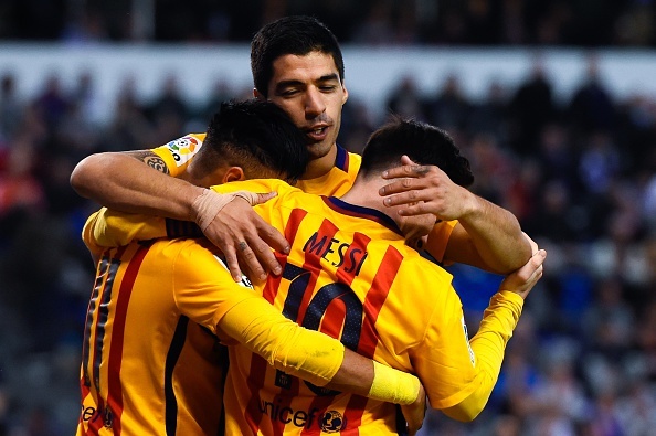 Suarez ghi 4 ban va kien tao 3 ban giup Barca thang 8-0 hinh anh