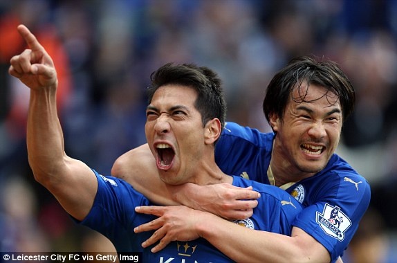 Leicester thang dam nhat tu dau mua khi Vardy vang mat hinh anh