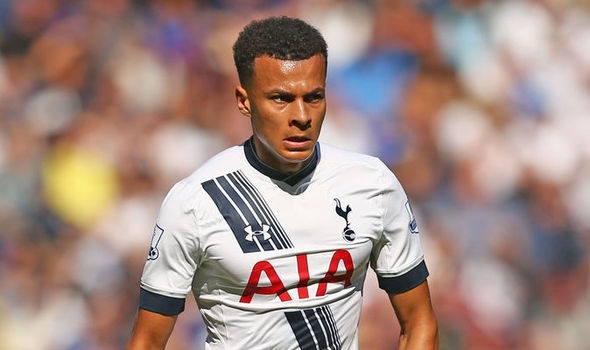 Sao tre hay nhat mua NH Anh choi don hiem voi doi thu hinh anh