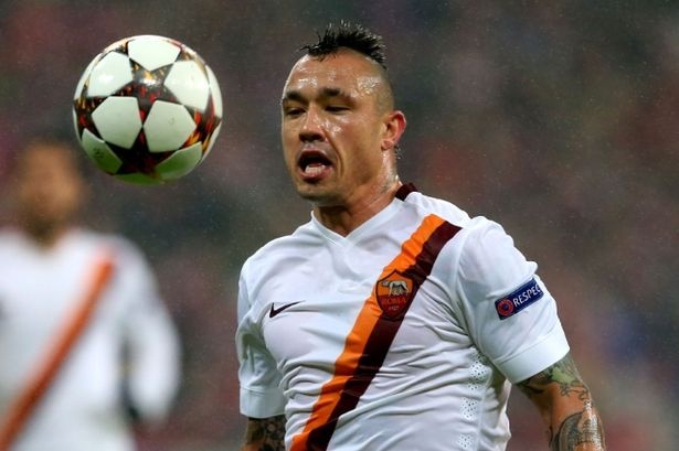 Chelsea mua Nainggolan tu AS Roma hinh anh