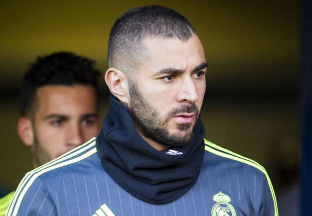 Real tiep tuc nhan tin du ve Benzema hinh anh