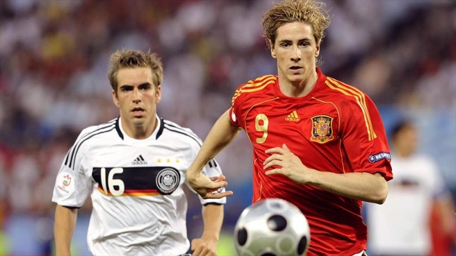 Lahm va oan gia ngo hep mang ten Torres hinh anh