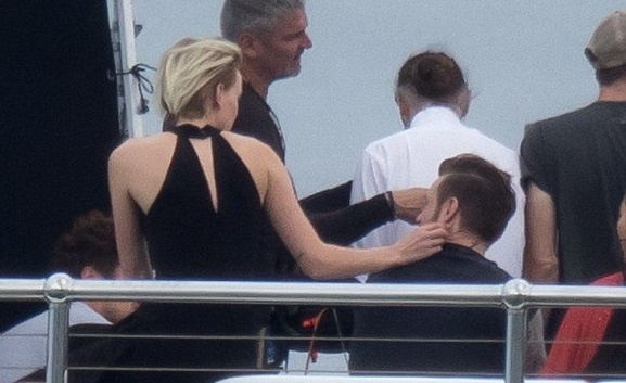 Beckham gan gui nguoi dep tren du thuyen 40 trieu USD hinh anh