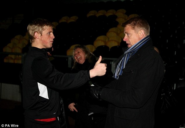 cha con Schmeichel ảnh 9 cha con Schmeichel anh 9