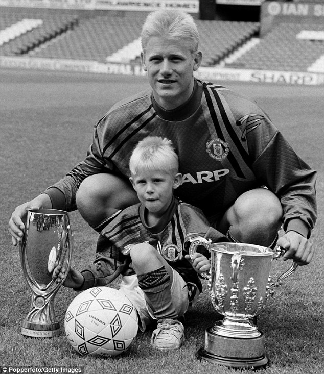 cha con Schmeichel ảnh 3 cha con Schmeichel anh 3
