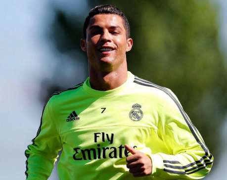 Ronaldo tro lai tap luyen cung dong doi hinh anh