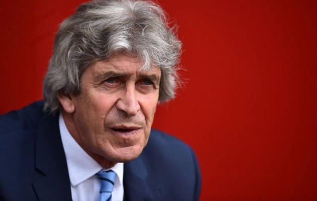 Pellegrini va chuyen 10 tay guitar lap ban nhac hinh anh