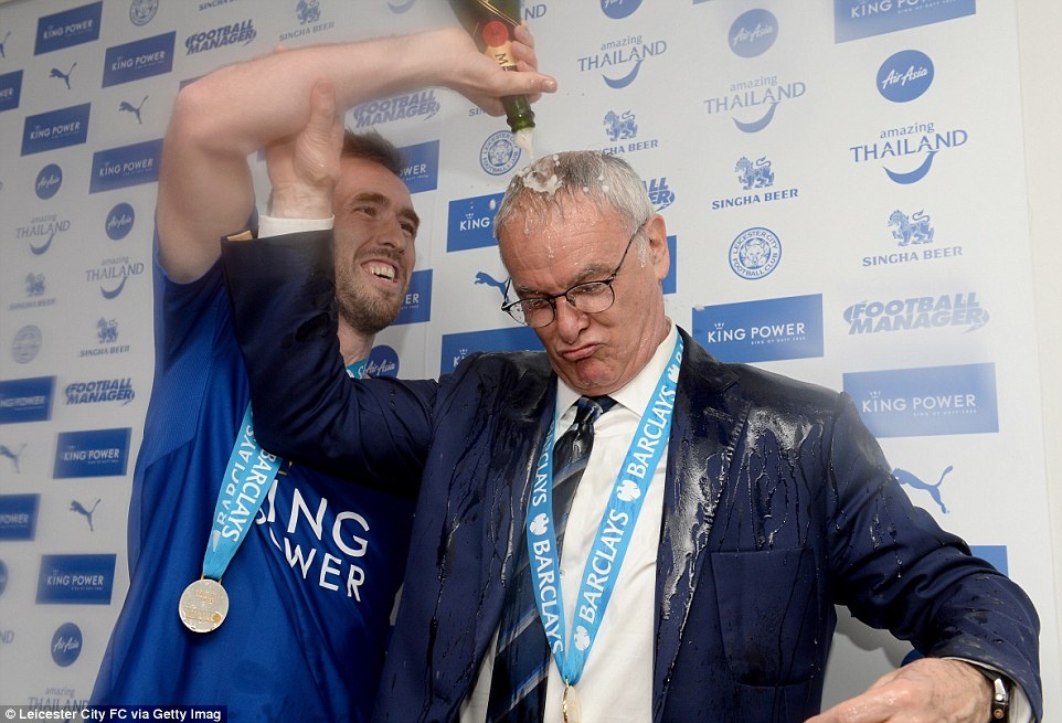 Bi hoc tro tam ruou, Ranieri khang dinh minh qua gia hinh anh