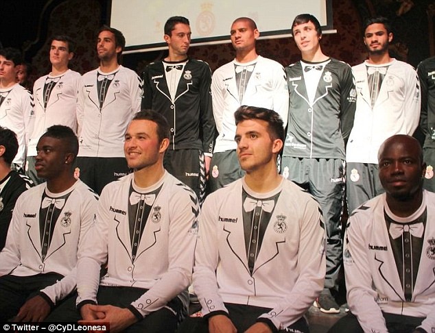 áo đấu lạ mắt ảnh 2 ao dau la mat anh 2