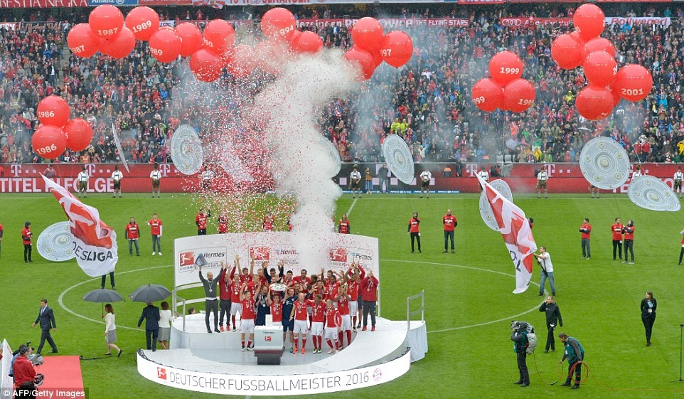 bayern ăn mừng ảnh 2 bayern an mung anh 2