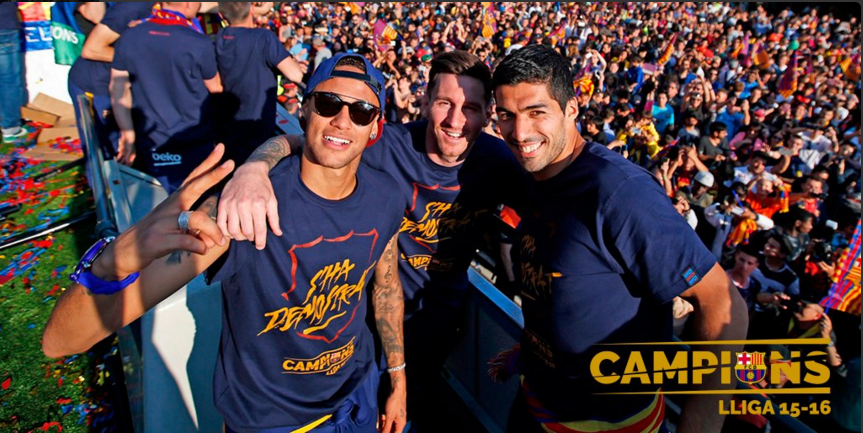 Barca dieu hanh an mung chuc vo dich hinh anh