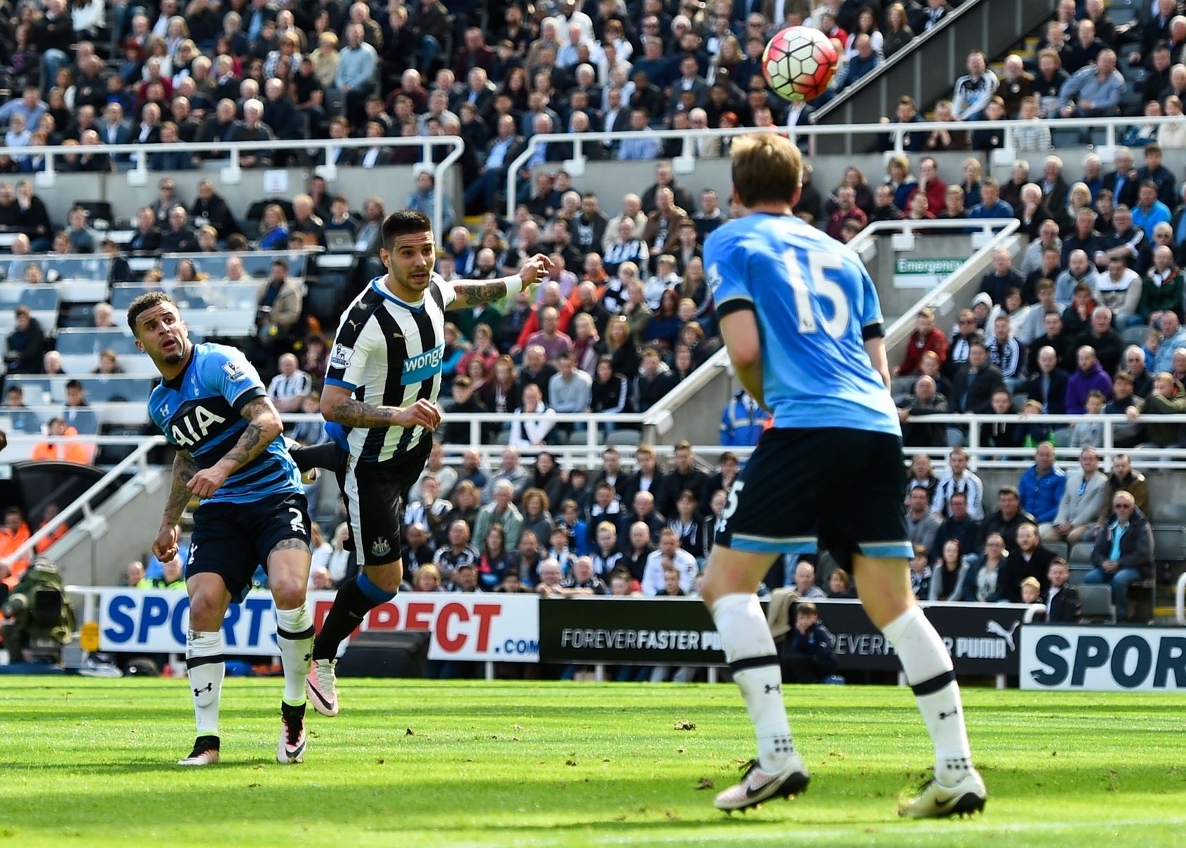 Tottenham mat vi tri thu hai anh 3