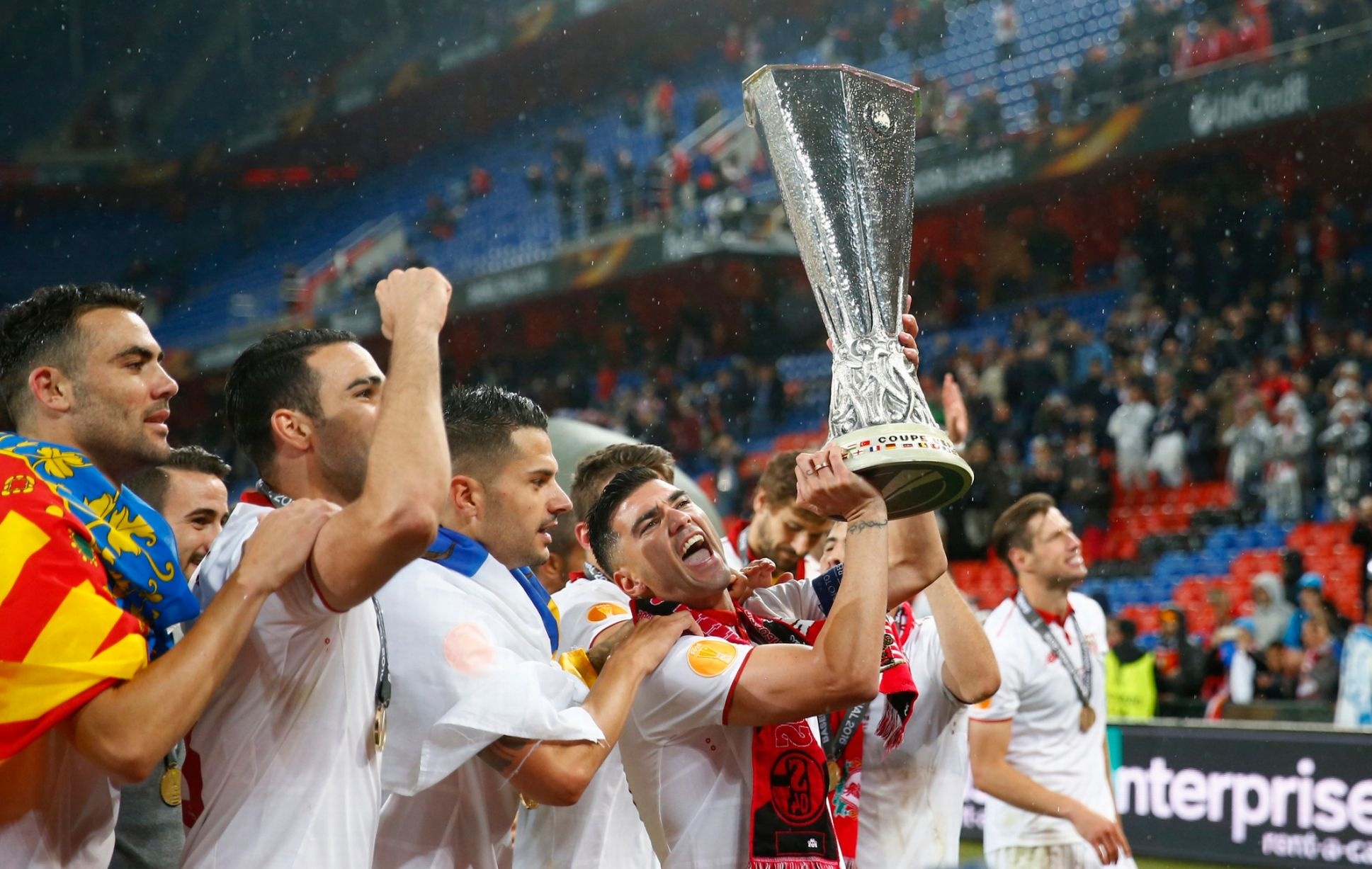 Sevilla tam trong mua tien nho vo dich Europa League hinh anh