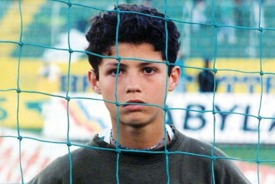 Thoi tho au dang yeu cua sao Real va Atletico Madrid hinh anh