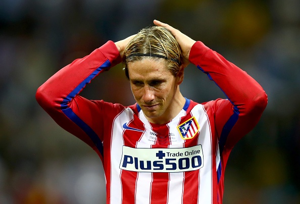 Torres va mot nua thanh Madrid chim trong nuoc mat hinh anh