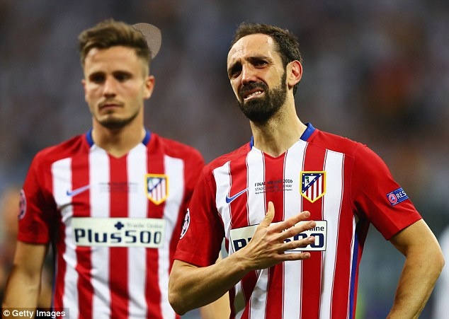 Juanfran viet tam thu xuc dong va hao sang gui CDV hinh anh