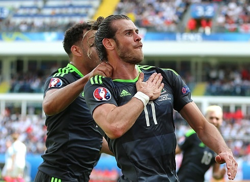 Bale: ‘Toi khong can loi khuyen sut phat cua Ronaldo’ hinh anh