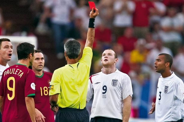 Hoa tai hai, Anh co the gap ac mong Bo Dao Nha o vong 1/8 hinh anh