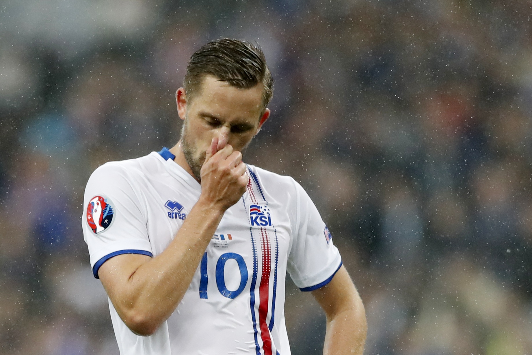 Phap vs Iceland anh 11