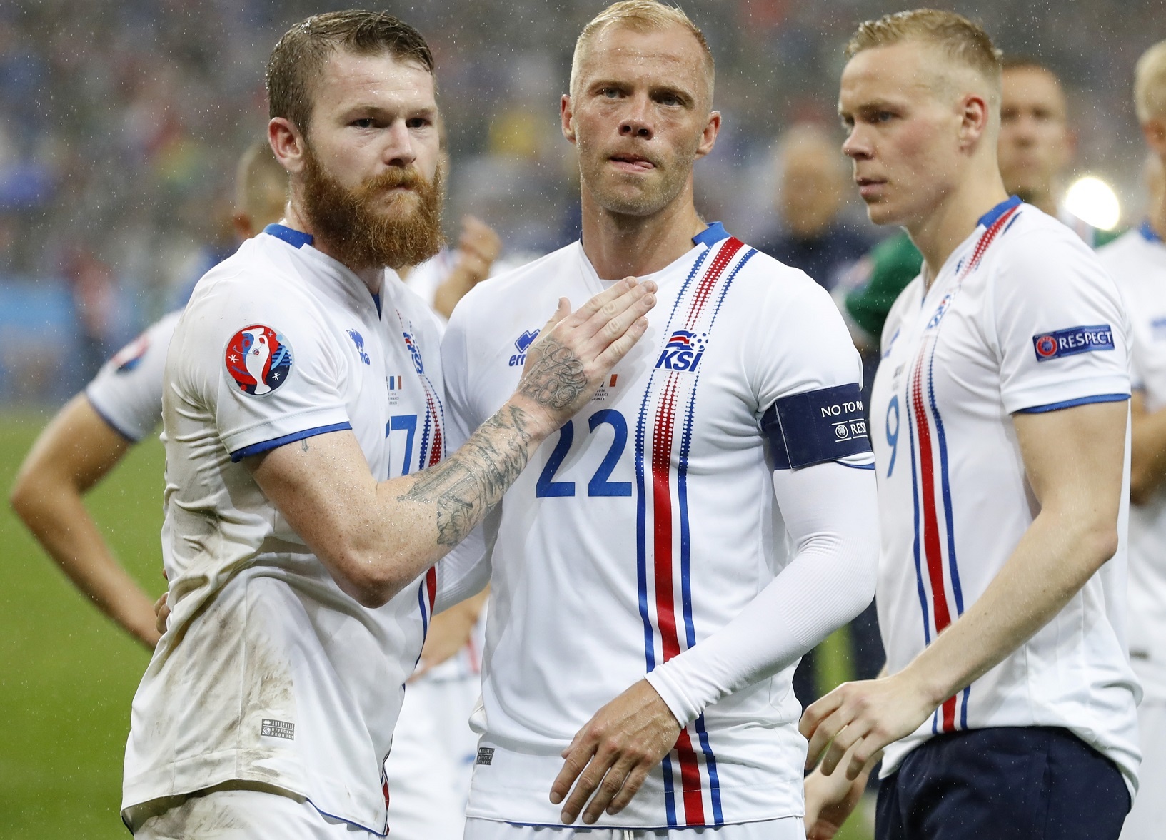 Iceland tam biet giai bang man vo tay thi uy an tuong hinh anh