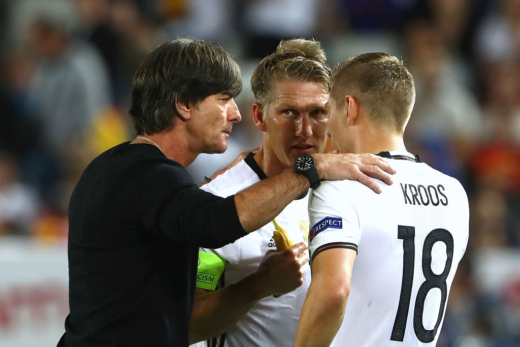 So do cua Duc: Dep bo 3 trung ve, su dung 4-2-1-3 hinh anh