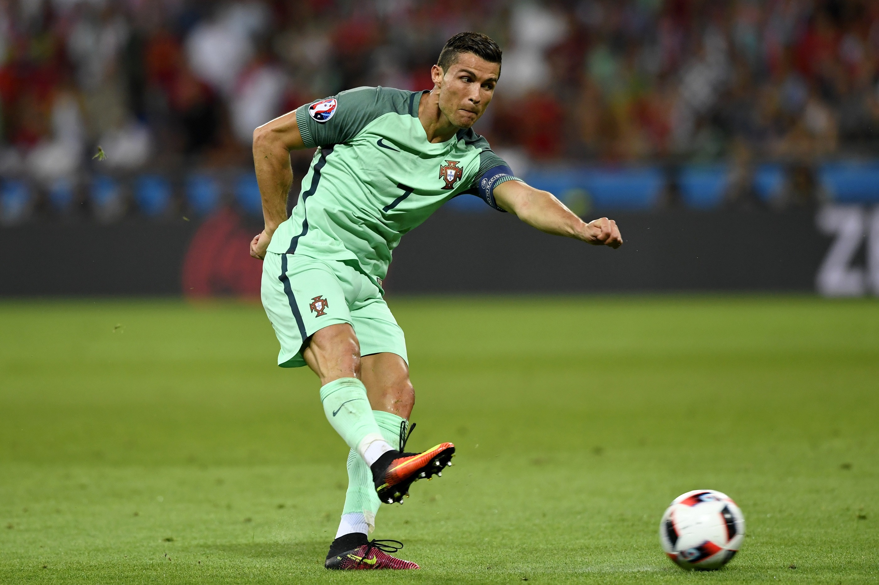 Ronaldo ảnh 6 Ronaldo anh 6