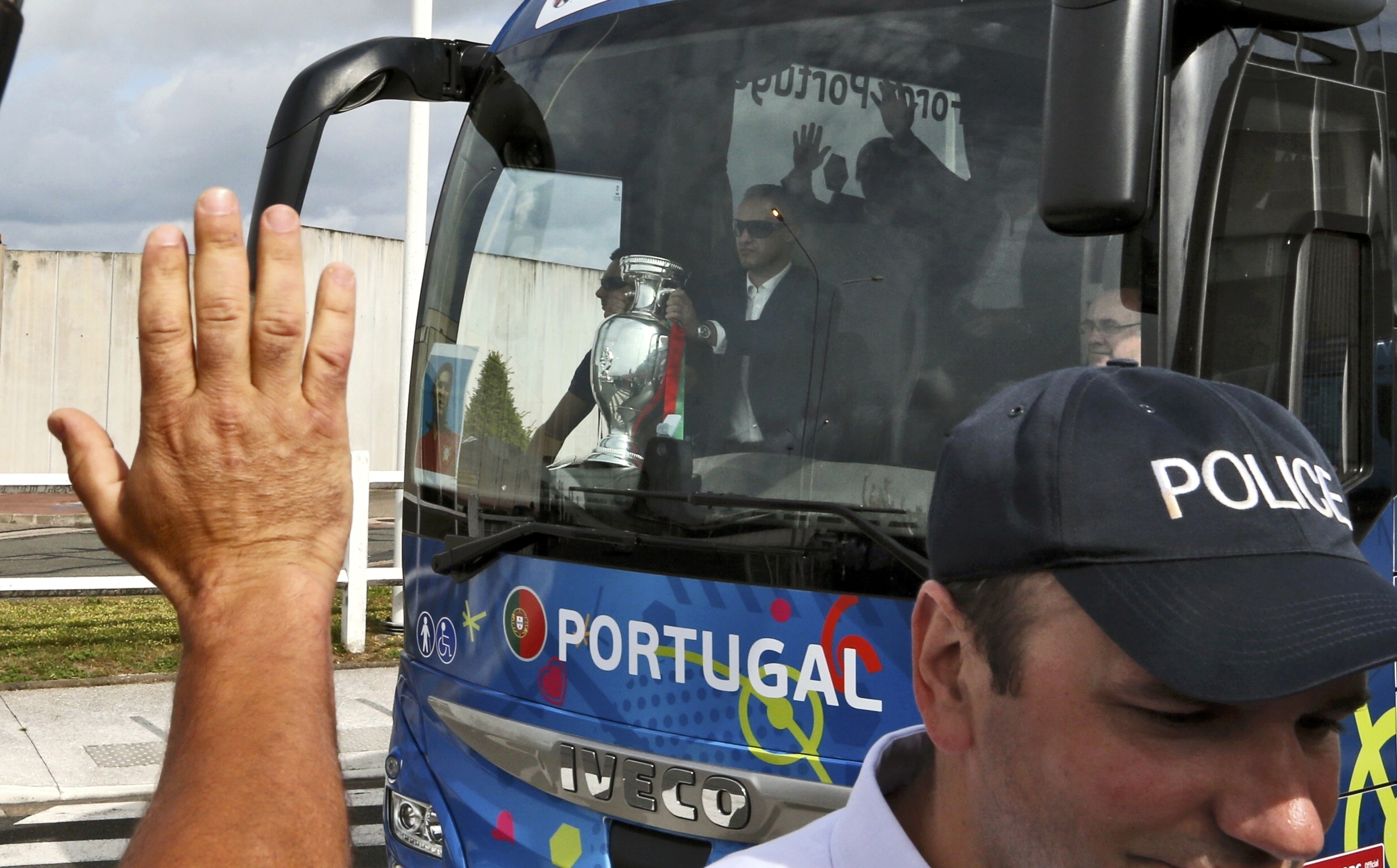 le an mung cua Bo Dao Nha anh 8