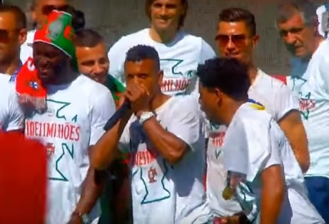 Nani va Renato tro tai beatbox, Ronaldo nhay mua phu hoa hinh anh