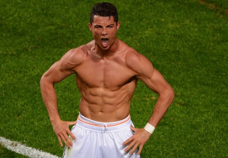 Kenh truyen hinh than Barca xoa bung 6 mui cua Ronaldo hinh anh