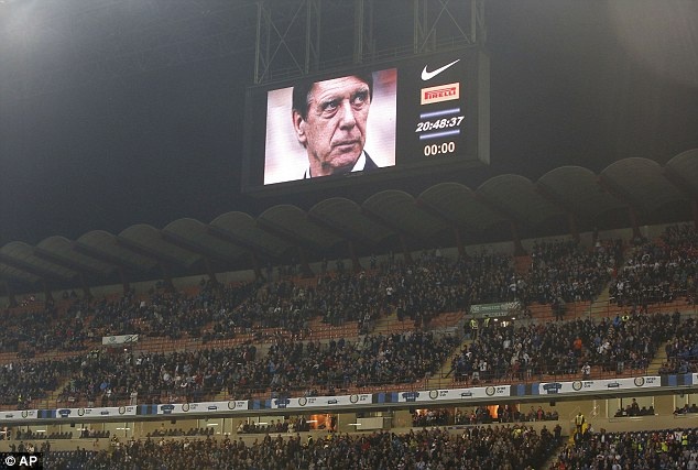 Me Paolo Maldini qua doi anh 15