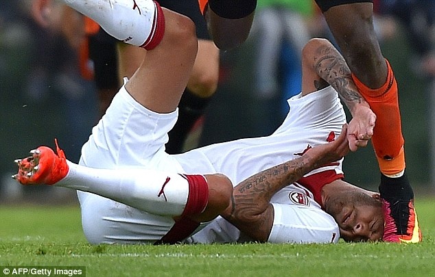 Jeremy Menez bi giam dut lia mot phan tai hinh anh