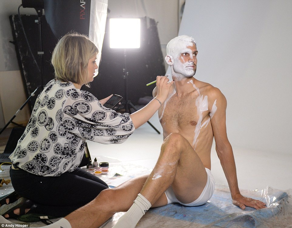 VDV Olympic hoa than thanh dong vat anh 5