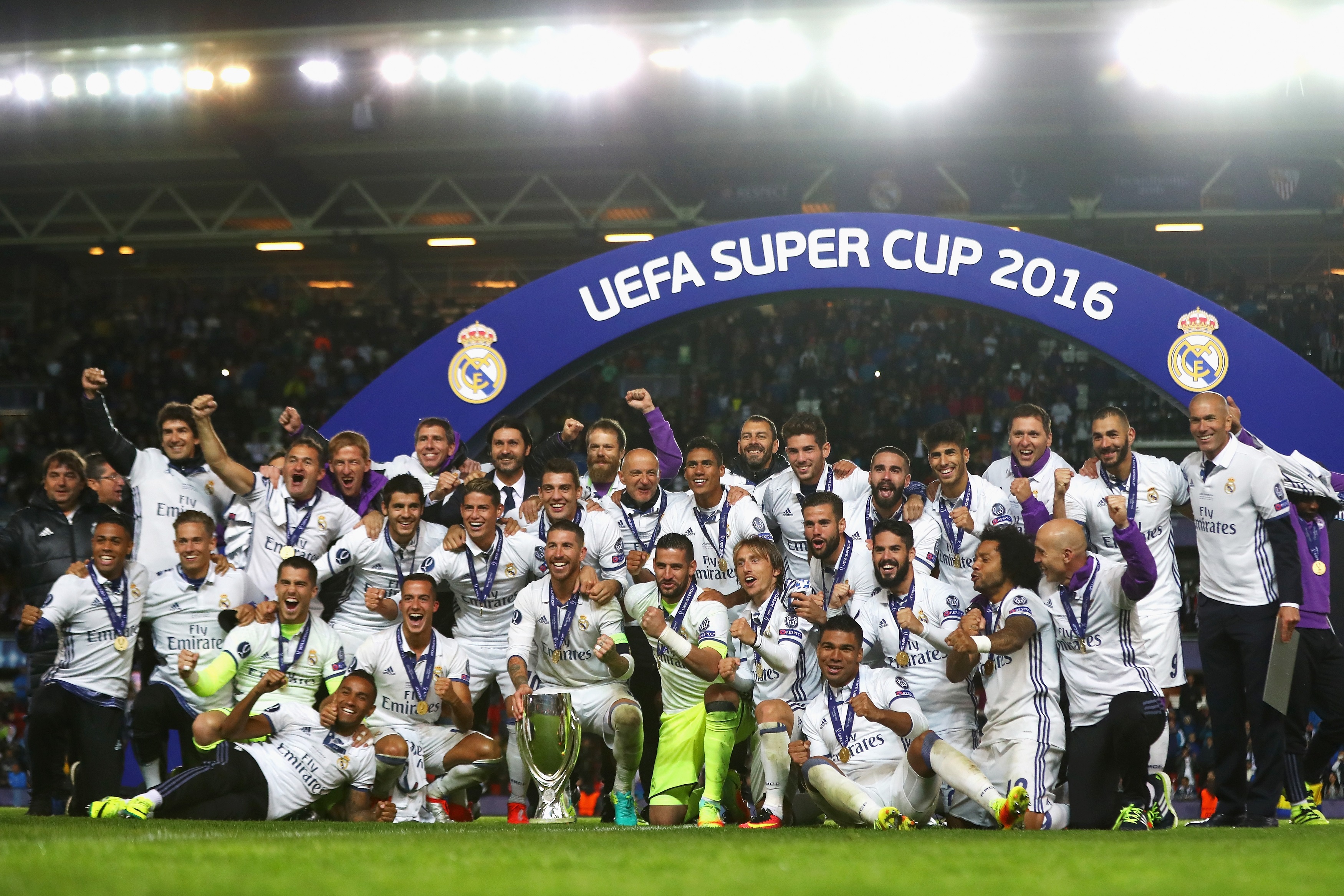 Реал Мадрид Суперкубок УЕФА. Реал Мадрид 2014 Суперкубок УЕФА. Реал Мадрид Севилья Суперкубок УЕФА. Кубок Суперкубок УЕФА.