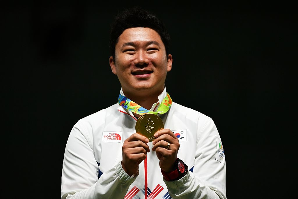 Hoang Xuan Vinh da thua doi thu qua manh hinh anh