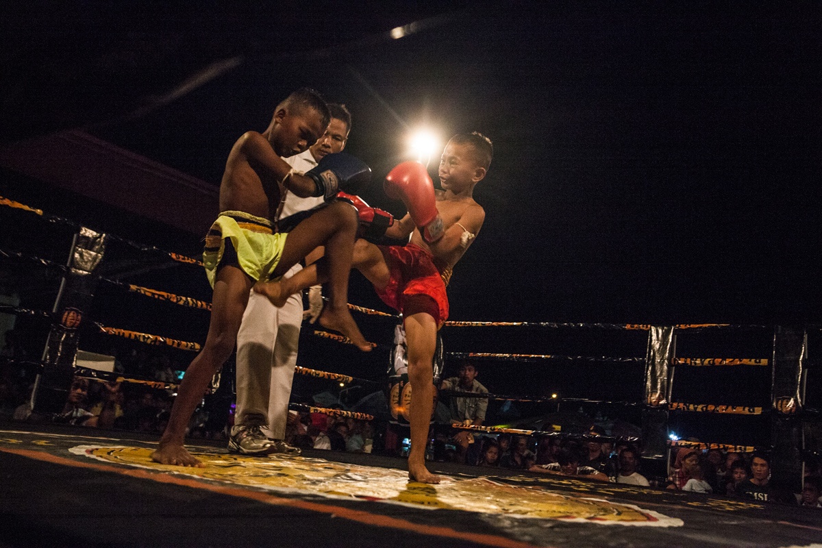 tre em dam boc o Campuchia anh 14