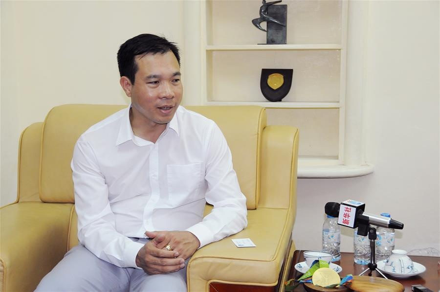 Xuan Vinh tra loi co quan ngon luan lon nhat Trung Quoc hinh anh