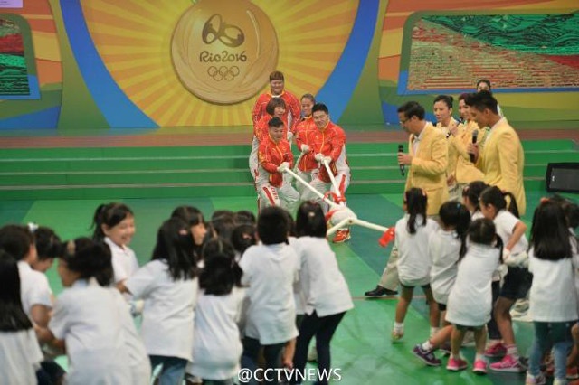 Sun Yang than thiet voi Fu Yuanhui anh 17