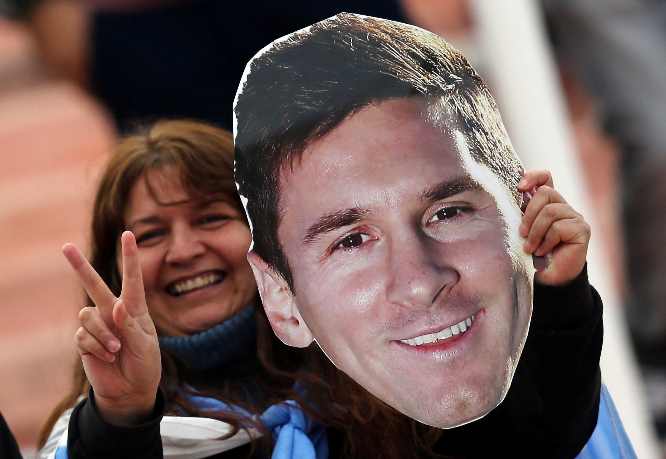 Fan cuong quy lay Messi anh 13