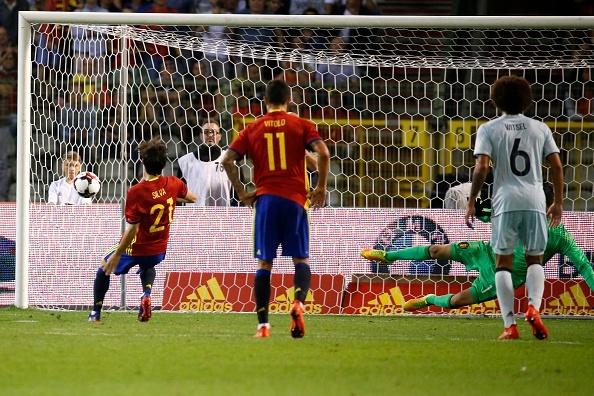 Bi giao huu Tay Ban Nha anh 7