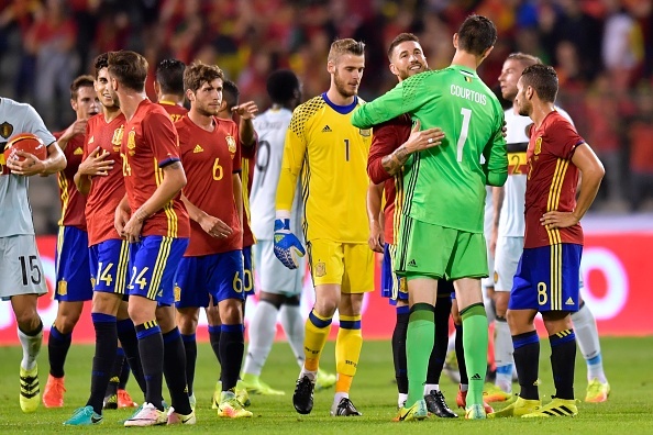 Bi giao huu Tay Ban Nha anh 10