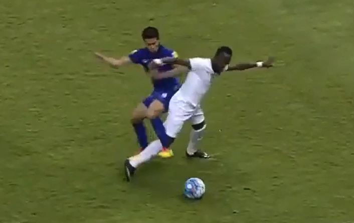 nhac truong Thai Lan khoc anh 3