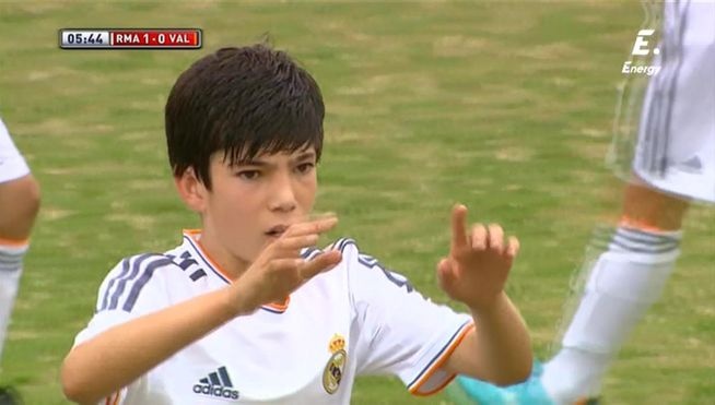 Con trai thu ba cua Zidane lai lap sieu pham hinh anh