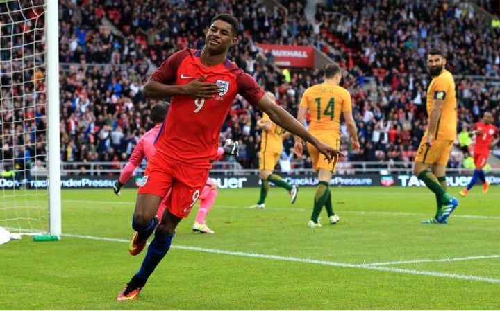 Rashford lap hang loat ky luc anh 4