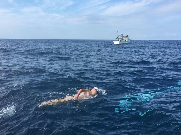 ông lão Nhật Bản bơi vượt biển ảnh 1 ong lao Nhat Ban boi vuot bien anh 1