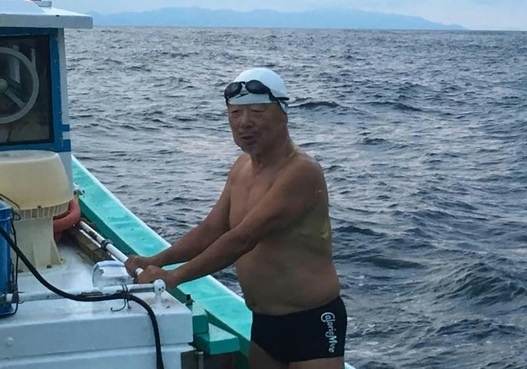 Ong lao Nhat Ban boi 38 km trong 10 gio lien tuc hinh anh