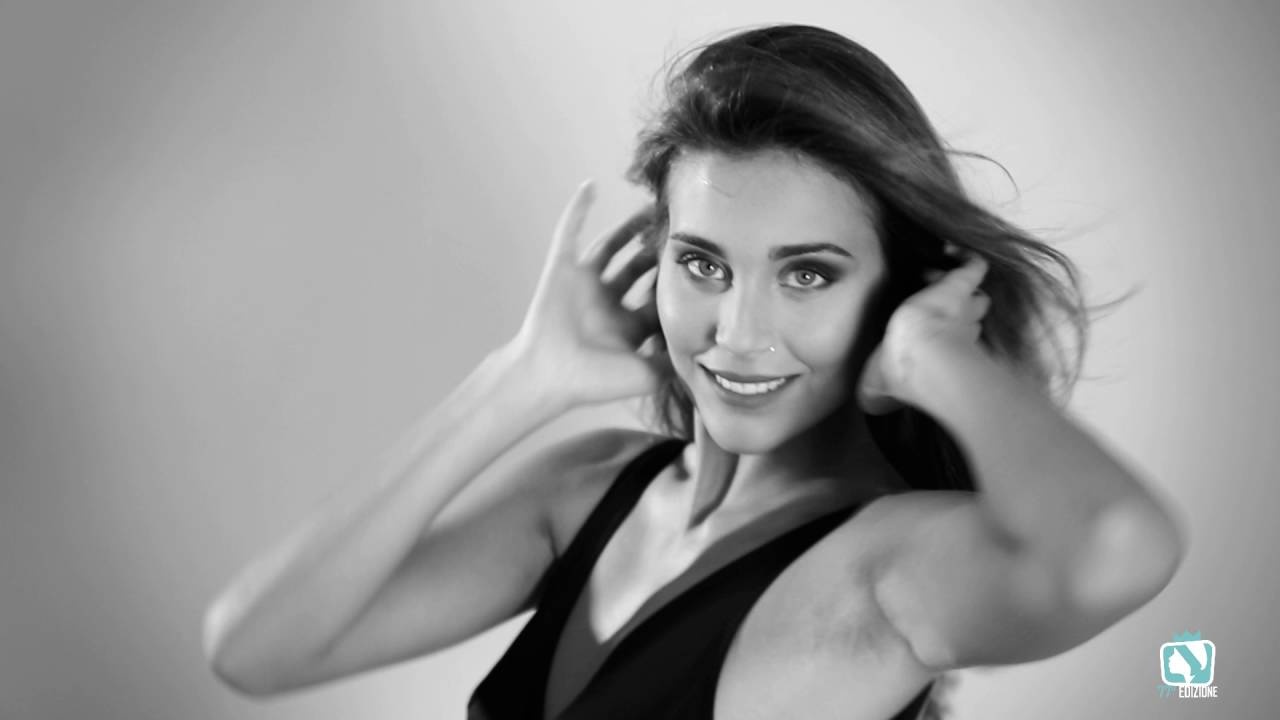 Antonio Conte giong hoa hau Italy anh 3