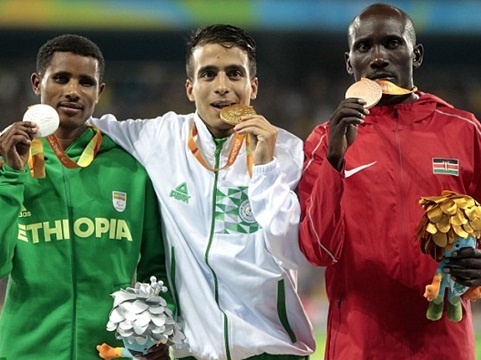 Nha vo dich Olympic 2016 chay cham hon 4 VDV khuyet tat hinh anh