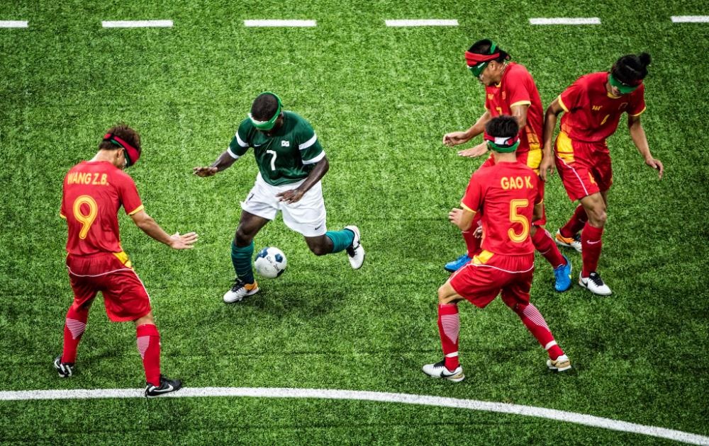 ‘Pele khiem thi’ hai lan ghi ban vao luoi Trung Quoc hinh anh